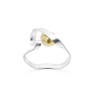 fingerring til 2 fingre med stor gylden perle